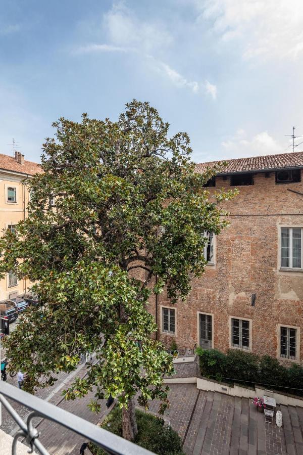 30Cavour Luxury Suites Pavia Ngoại thất bức ảnh