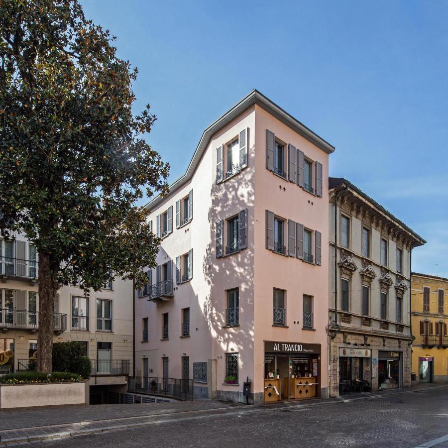 30Cavour Luxury Suites Pavia Ngoại thất bức ảnh
